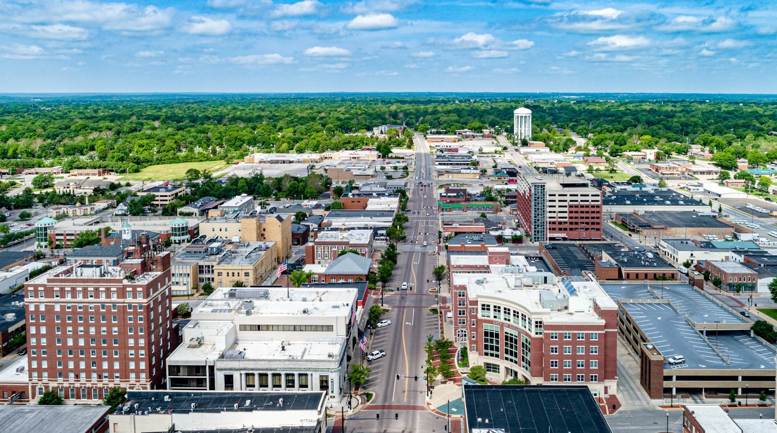 Missouri cityscape and street view