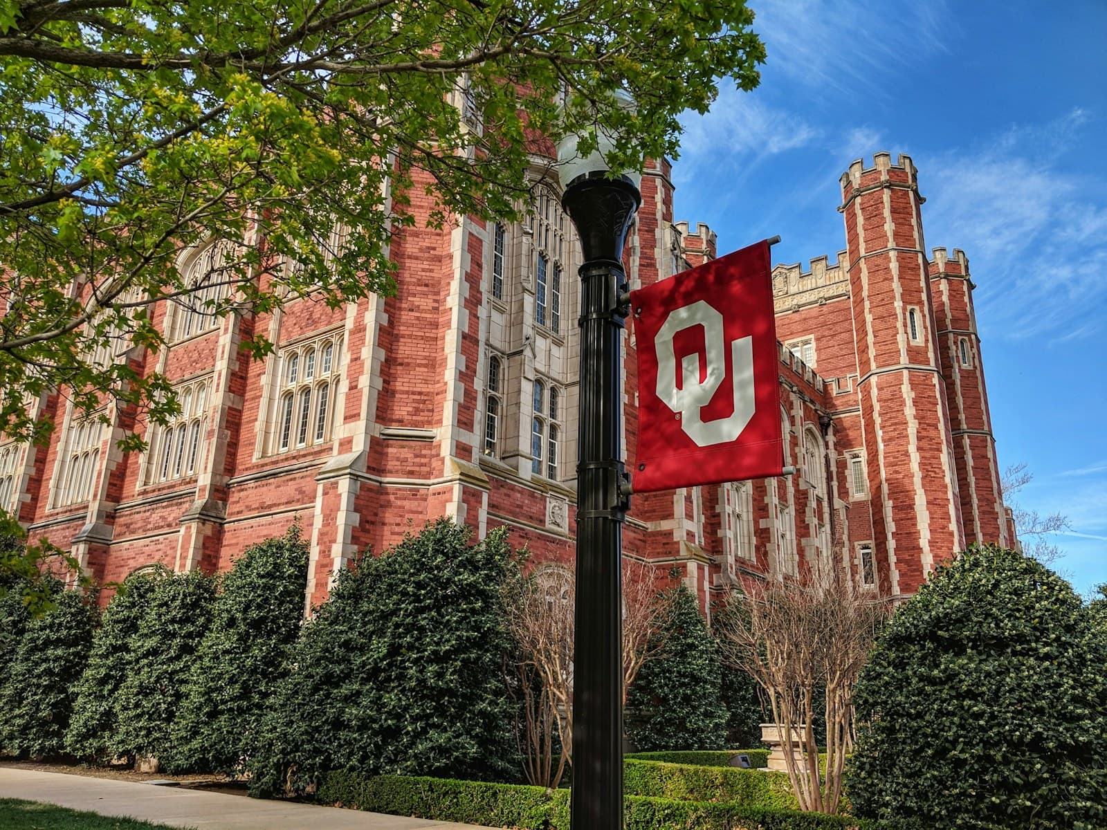 Norman, Oklahoma cityscape and street view